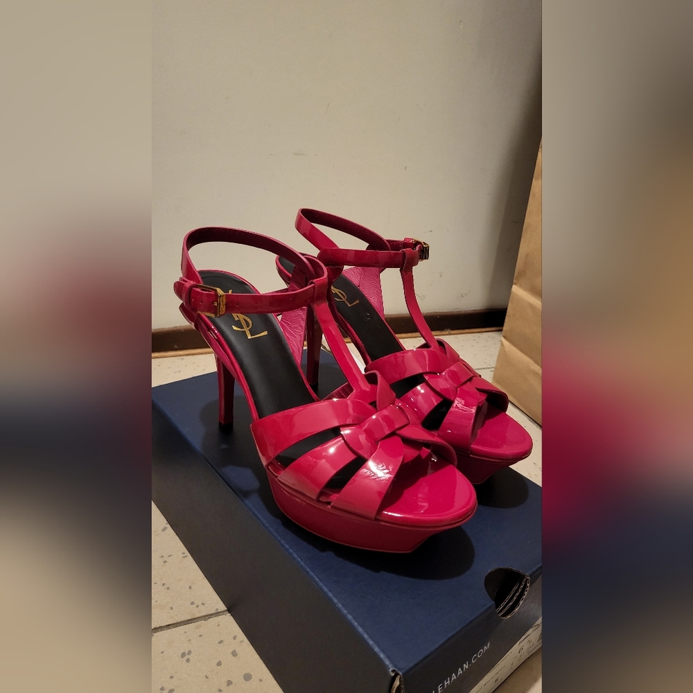 Authentic Saint Laurent Tribute Sandals in Fuchsia - Picture 1 of 11